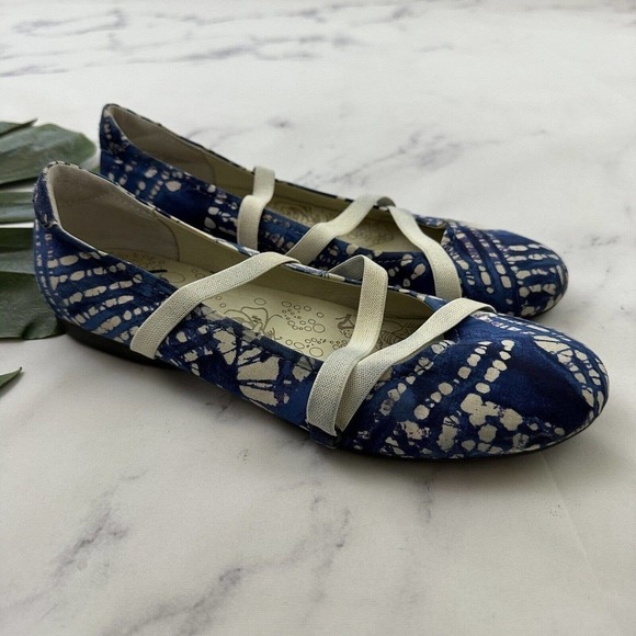 OTBT Womens Park City Strappy Ballet Flats Size 10 Blue White Shabori Print - Picture 1 of 7